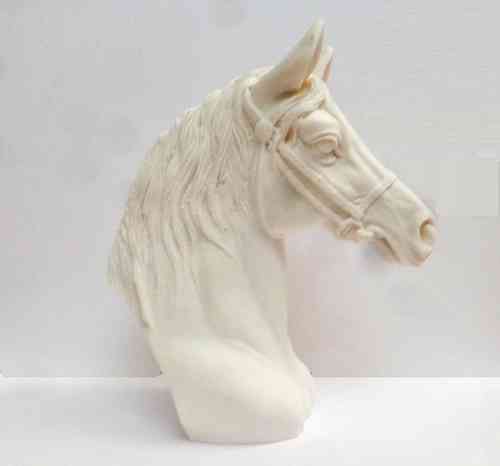 Busto de caballo de marmolina 22x20cm